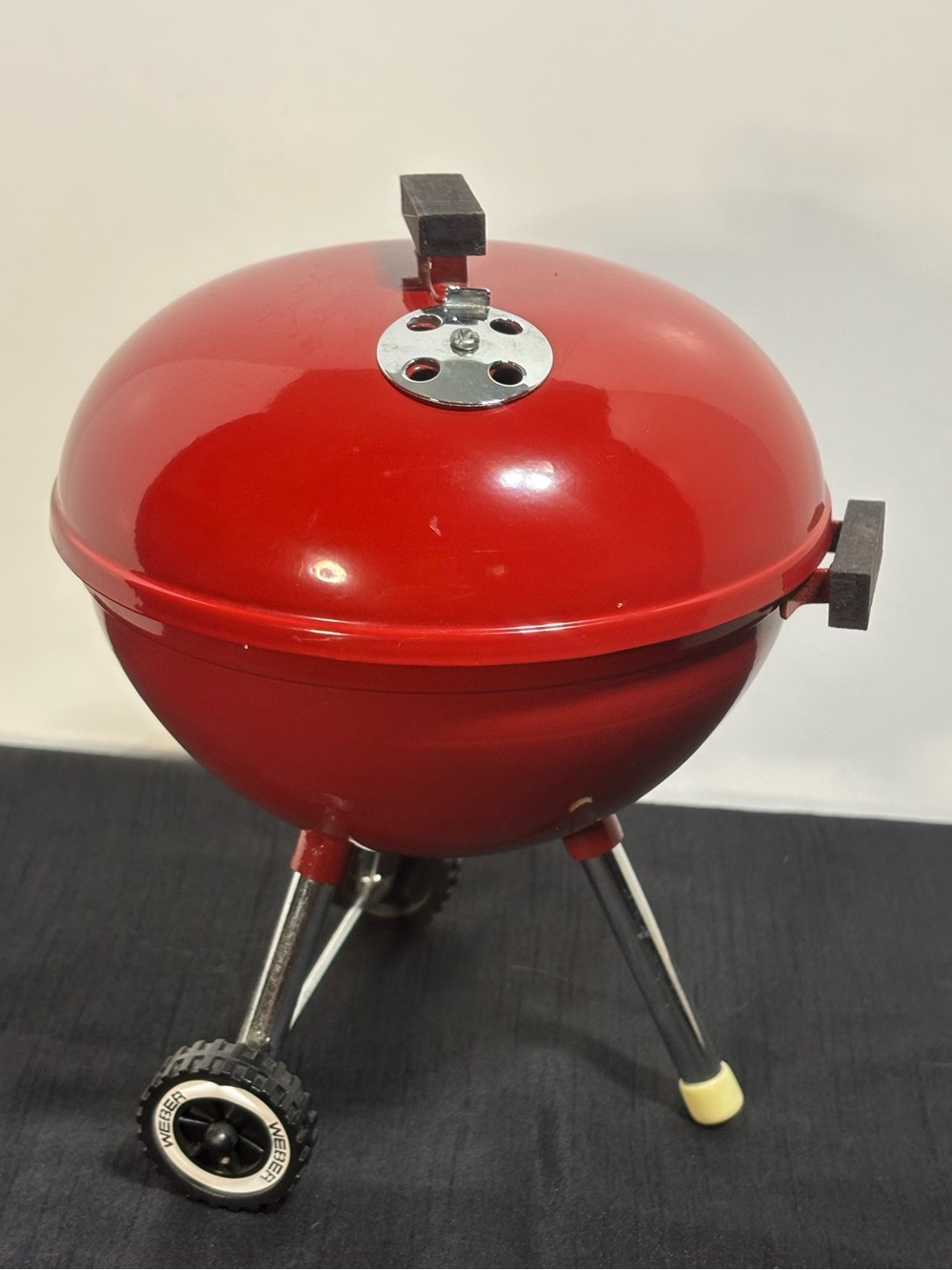 Vintage Weber Mini 8" Kettle Grill Teleflora Metal Replica Red Decorative BBQ